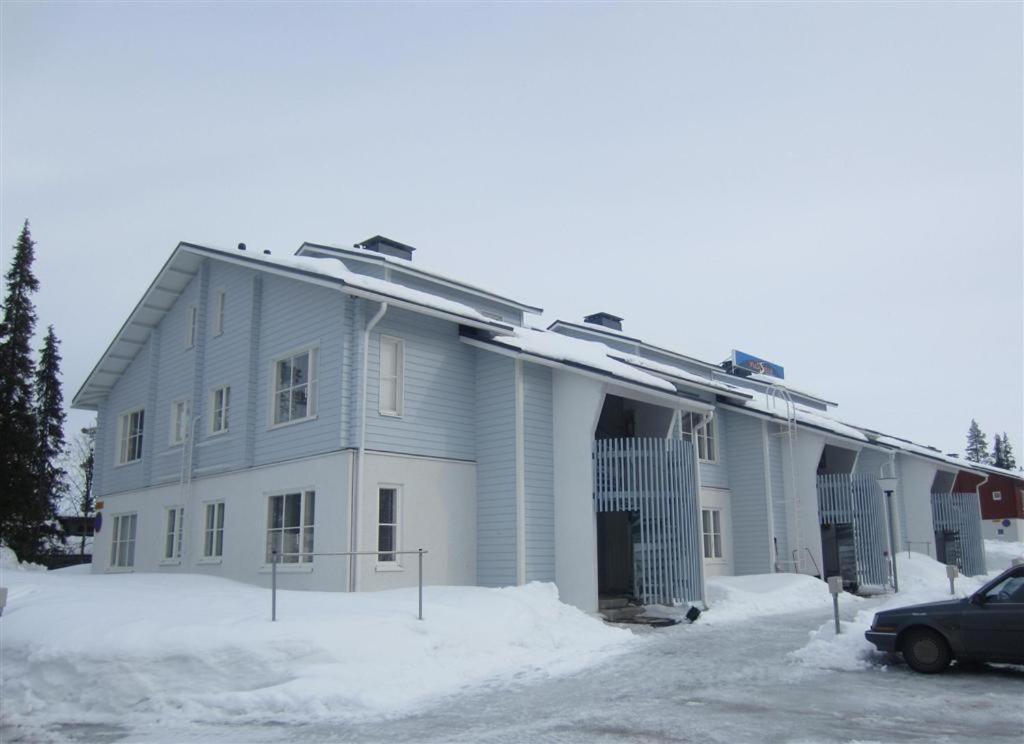 Aparthotel Yllaestar Экясломполо Экстерьер фото